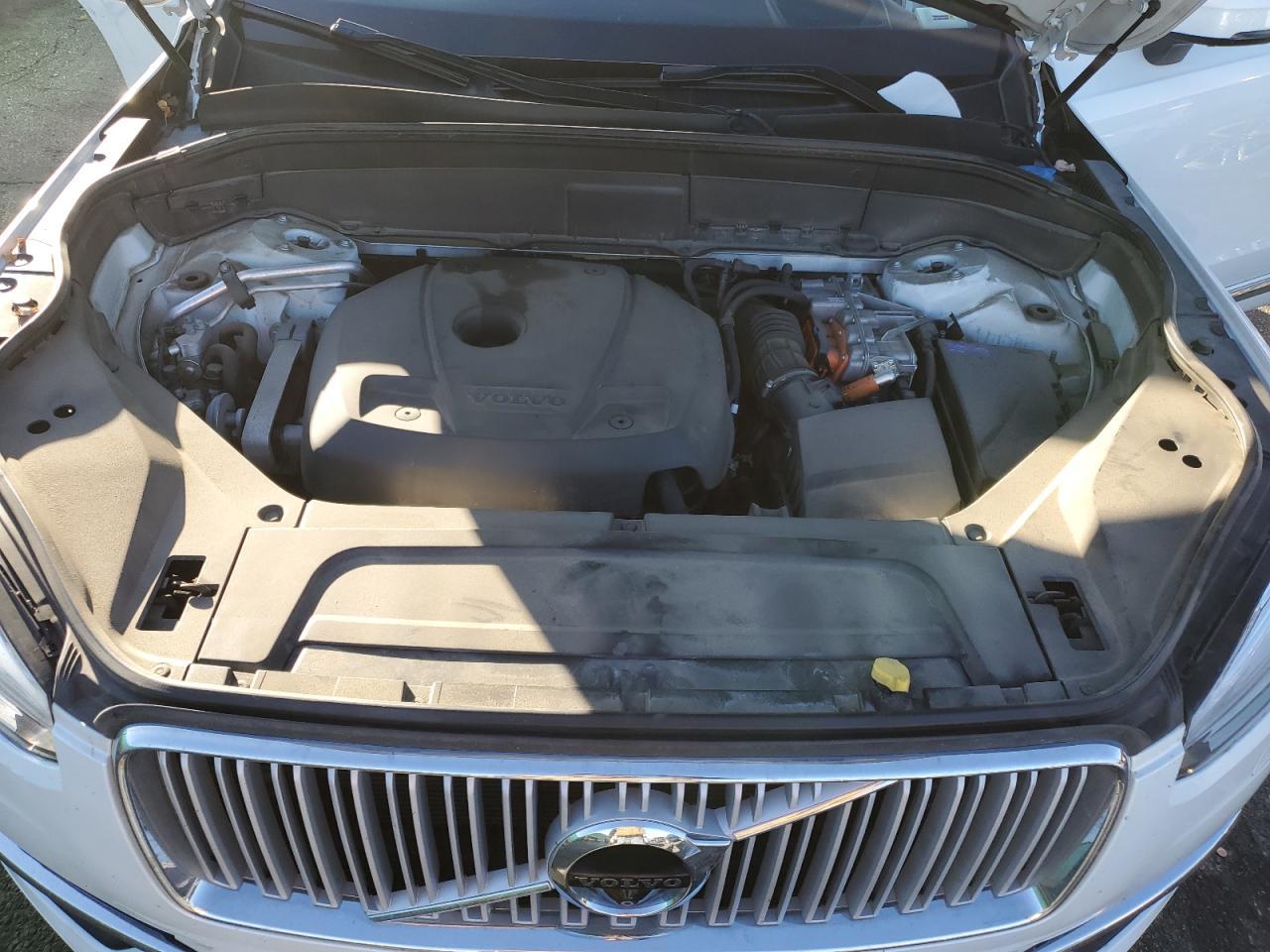 2019 VOLVO XC90