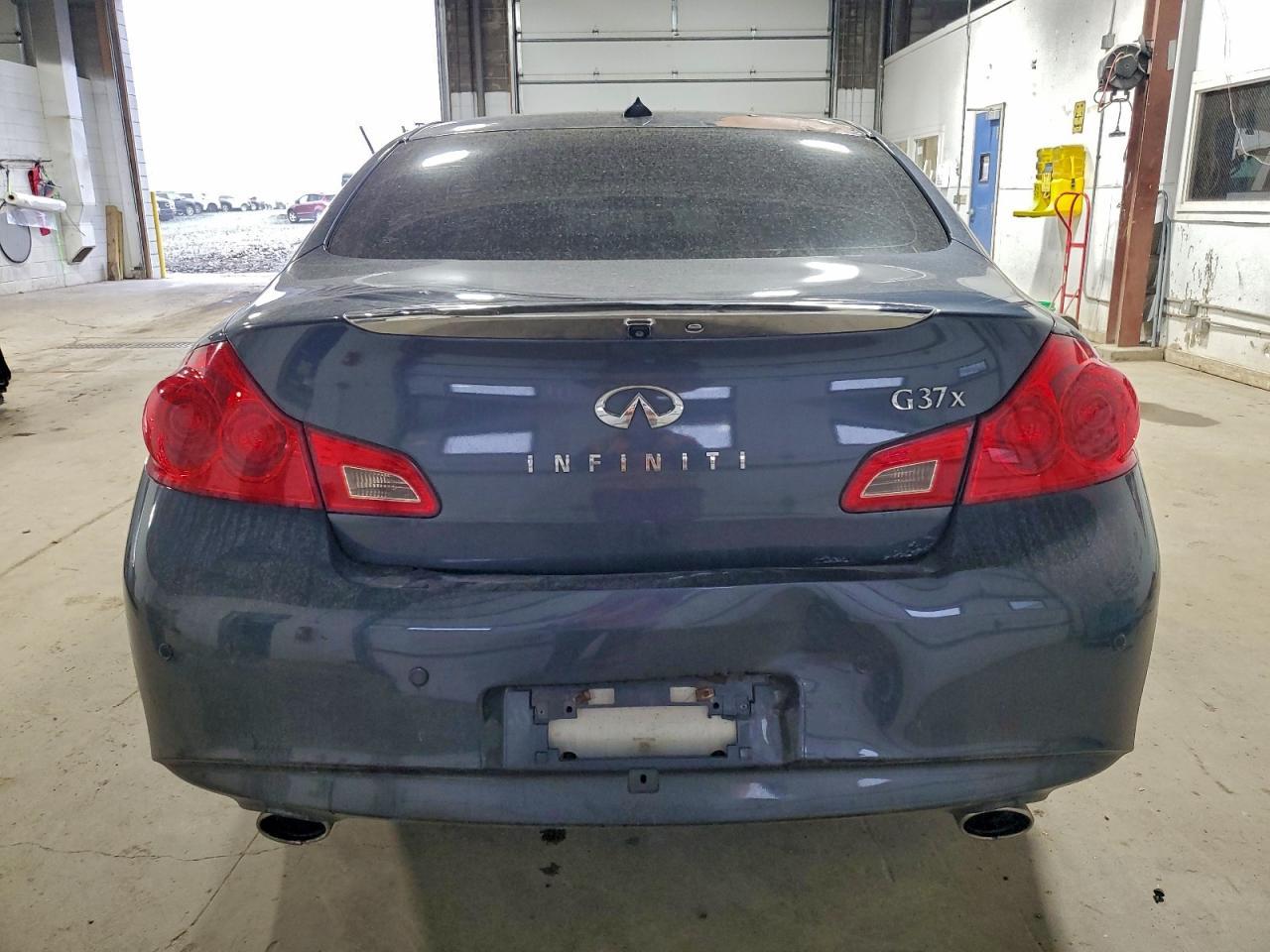 2012 INFINITI G37
