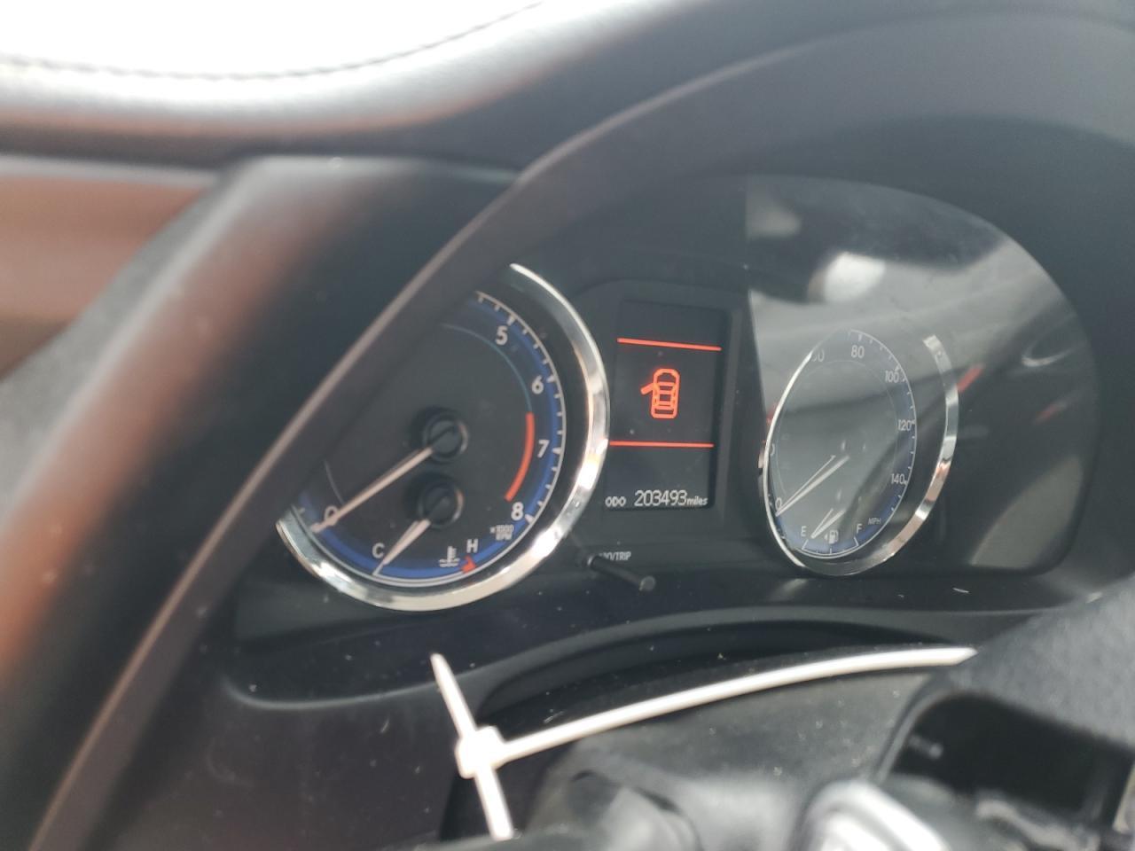 2017 TOYOTA COROLLA
