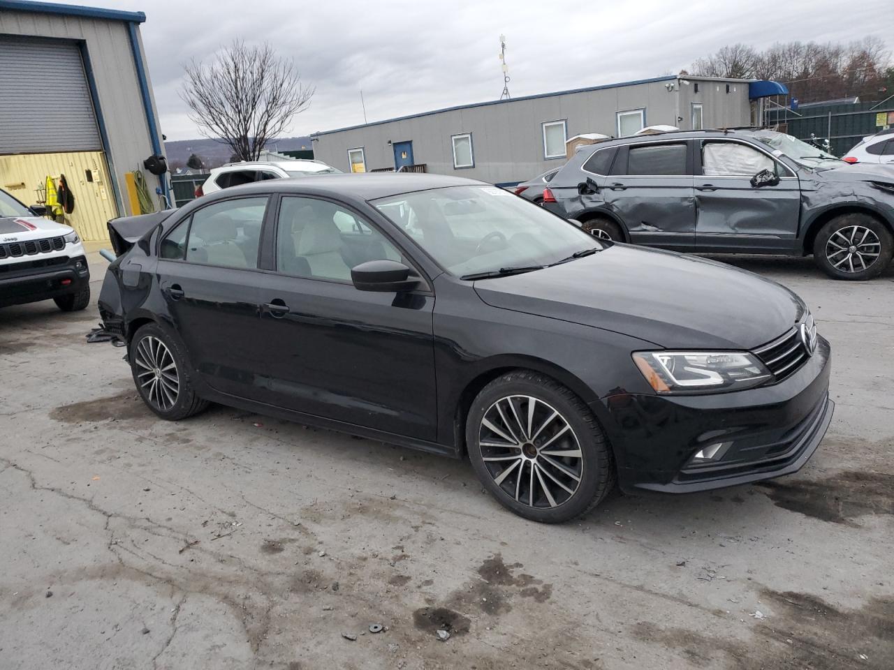 2016 VOLKSWAGEN JETTA