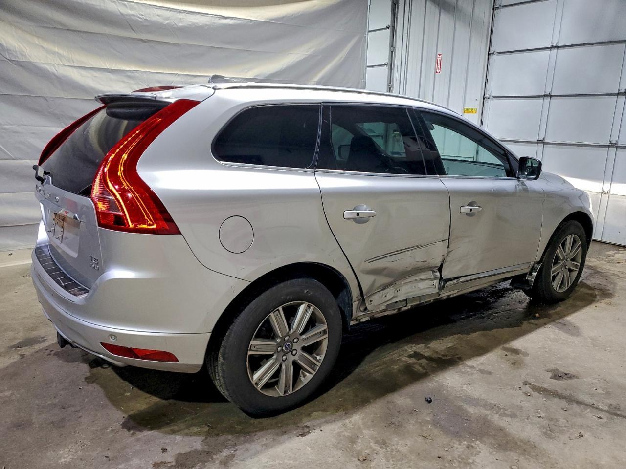 2017 VOLVO XC60