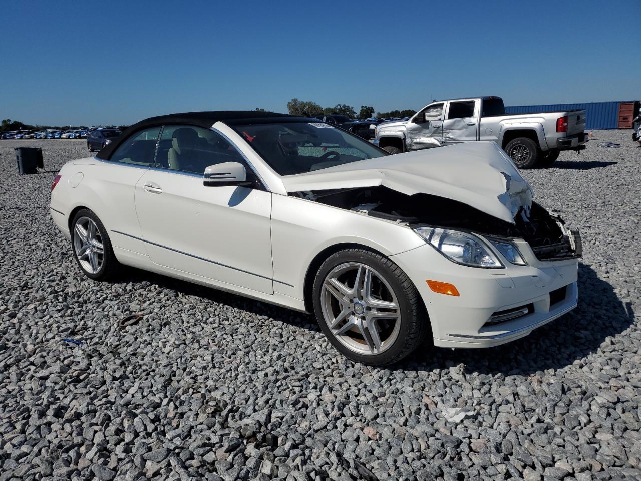 2013 MERCEDES-BENZ E-Class