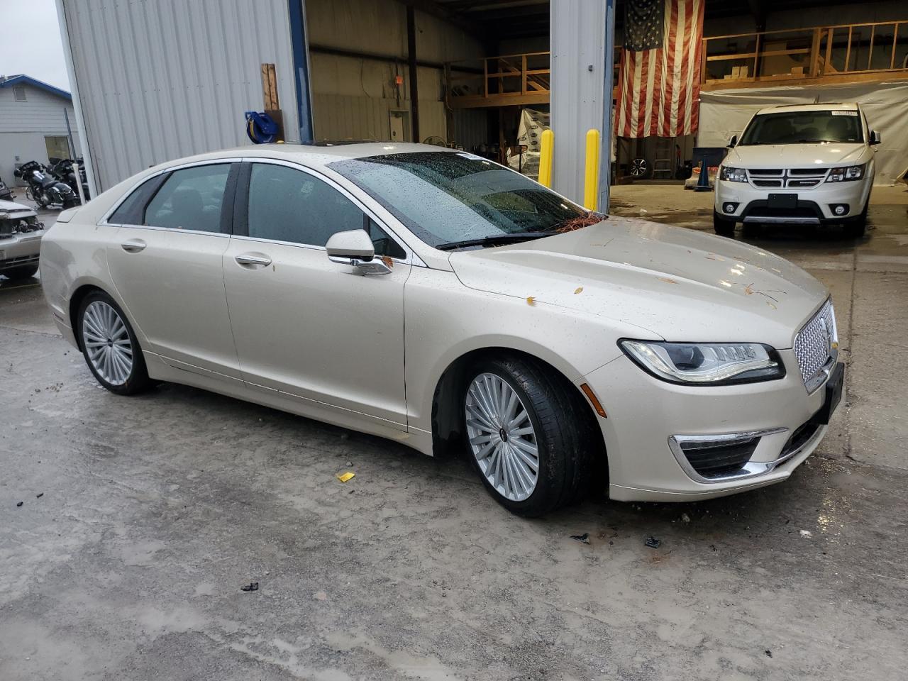 2017 LINCOLN MKZ