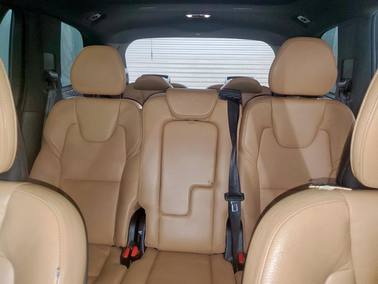 2019 VOLVO XC90