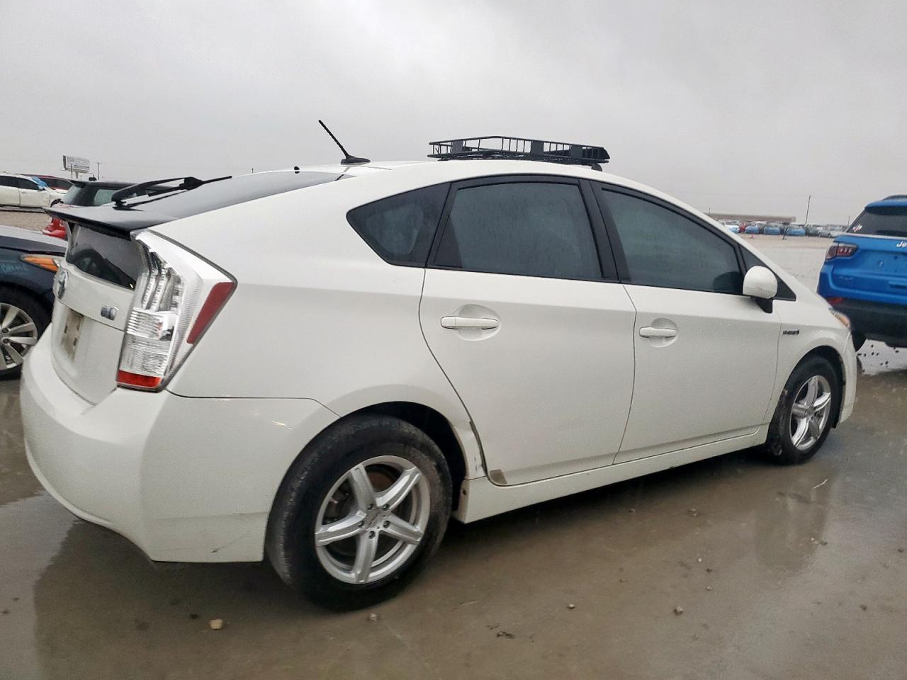 2011 TOYOTA PRIUS