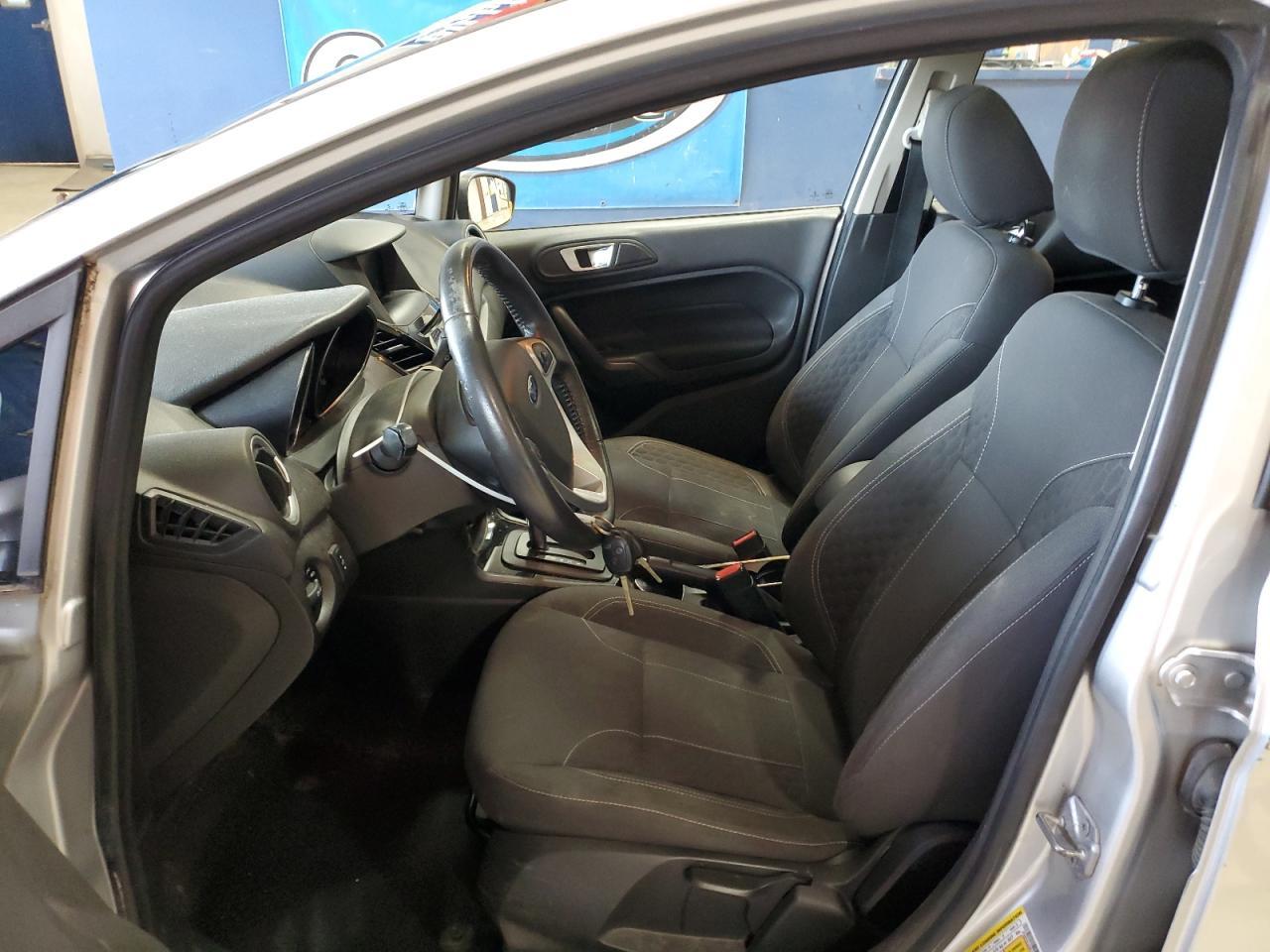 2014 FORD Fiesta