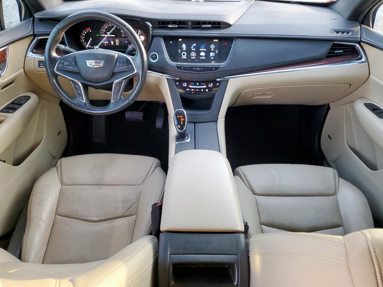 2018 CADILLAC XT5