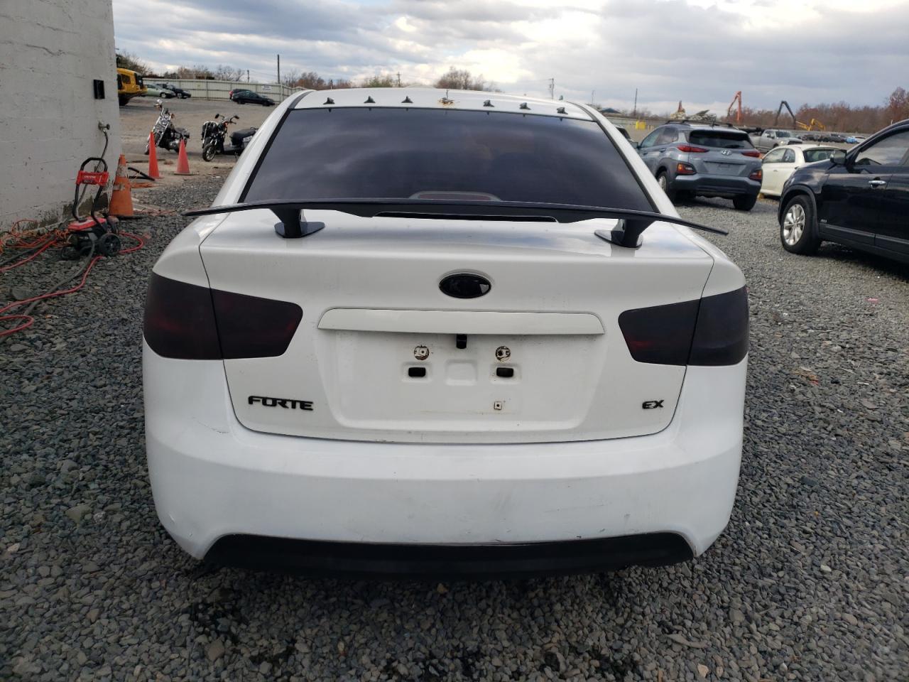 2010 KIA FORTE