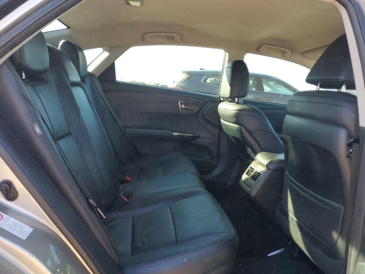 2014 TOYOTA Avalon