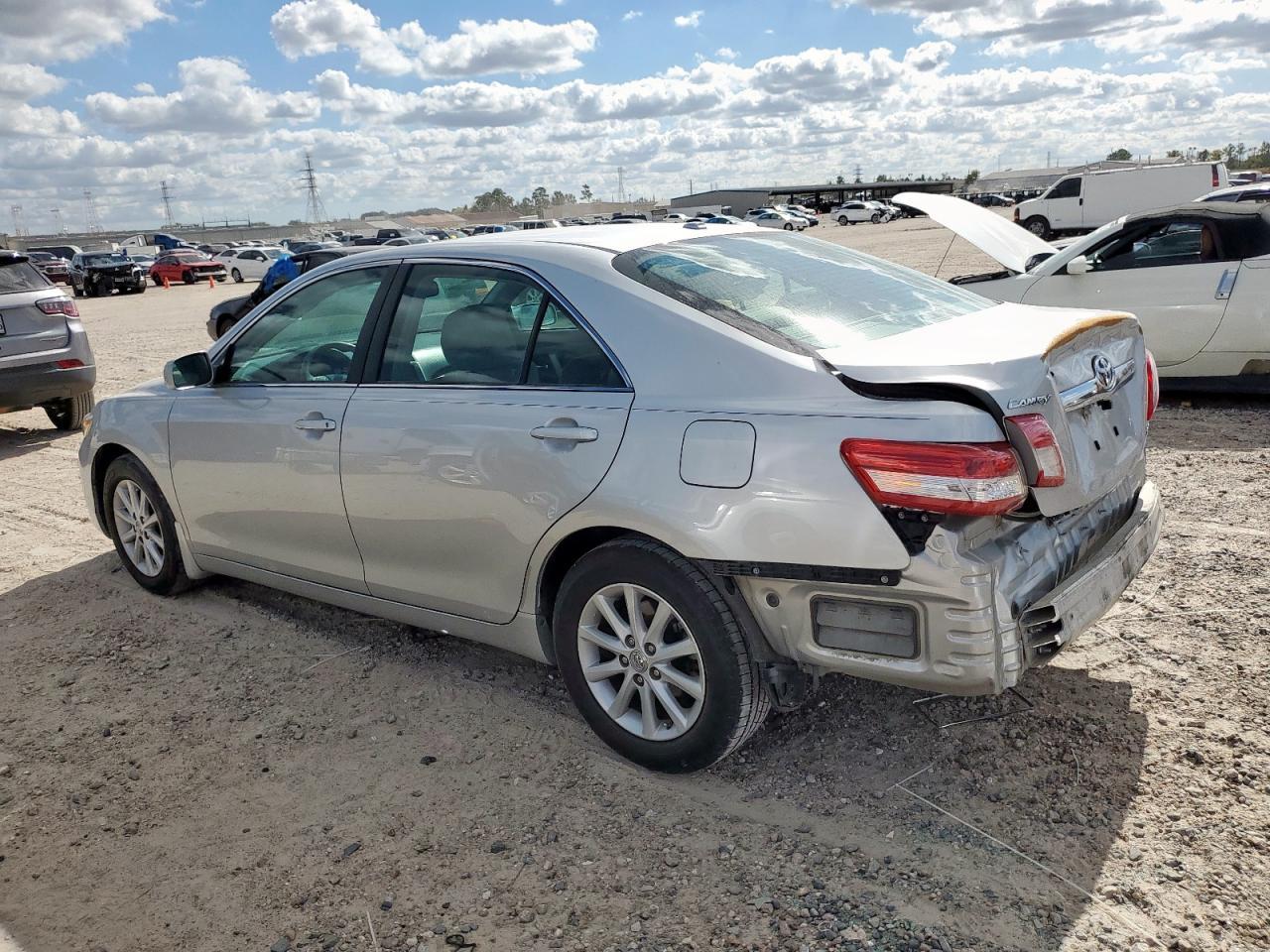 2010 TOYOTA CAMRY