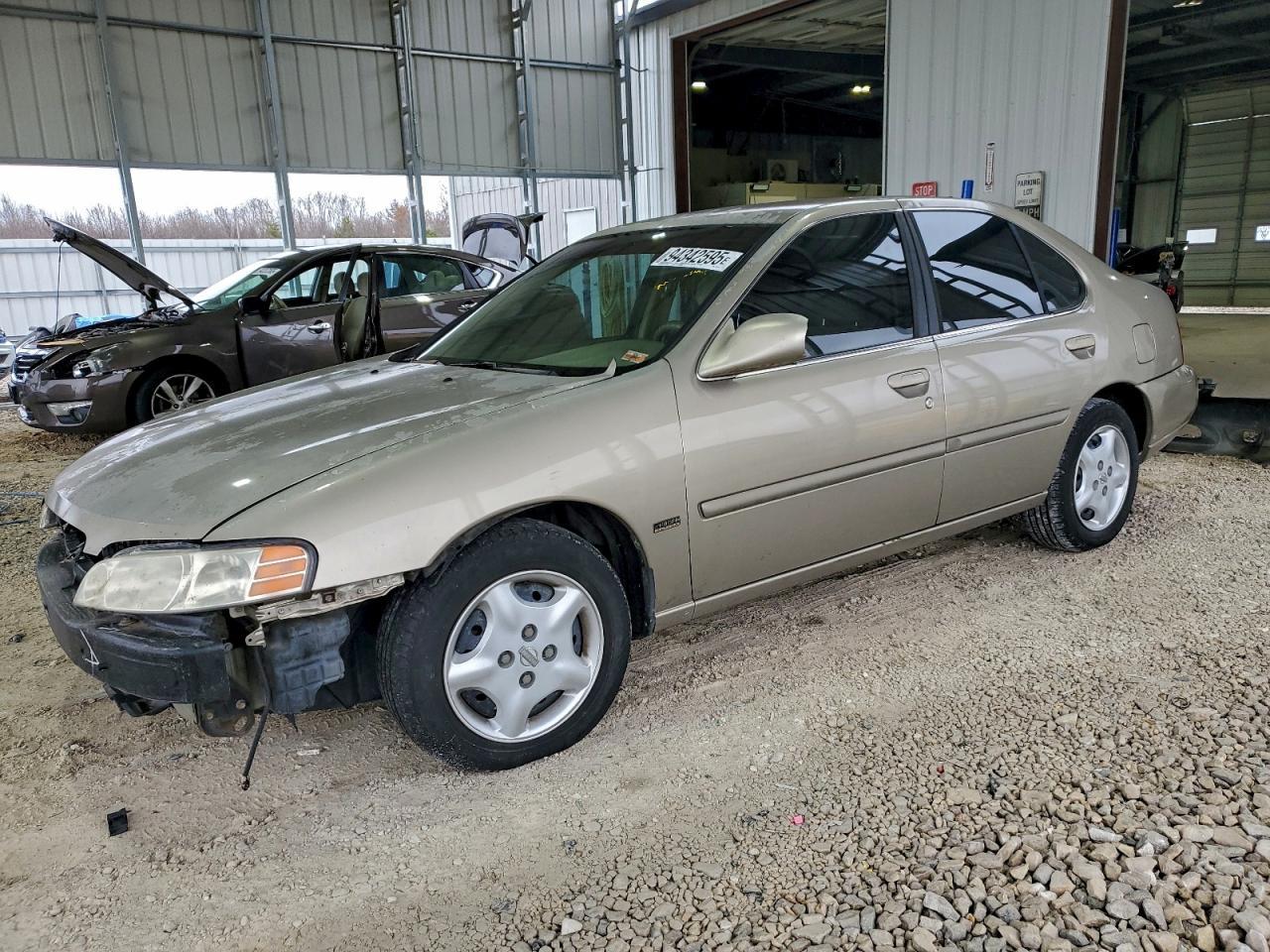 2001 NISSAN ALTIMA