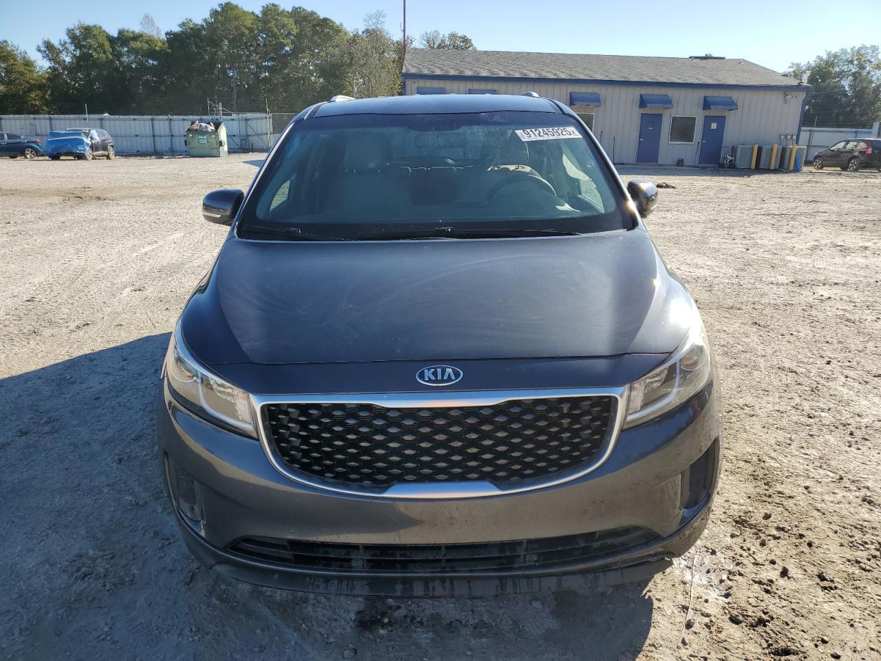 2015 KIA SEDONA