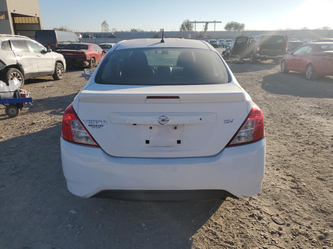 2019 NISSAN VERSA