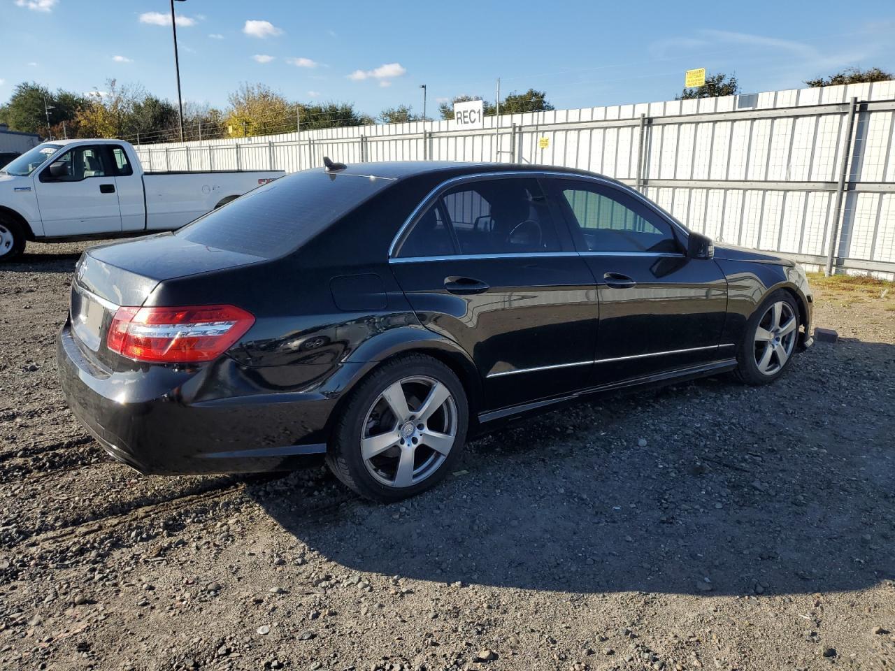 2011 MERCEDES-BENZ E-Class