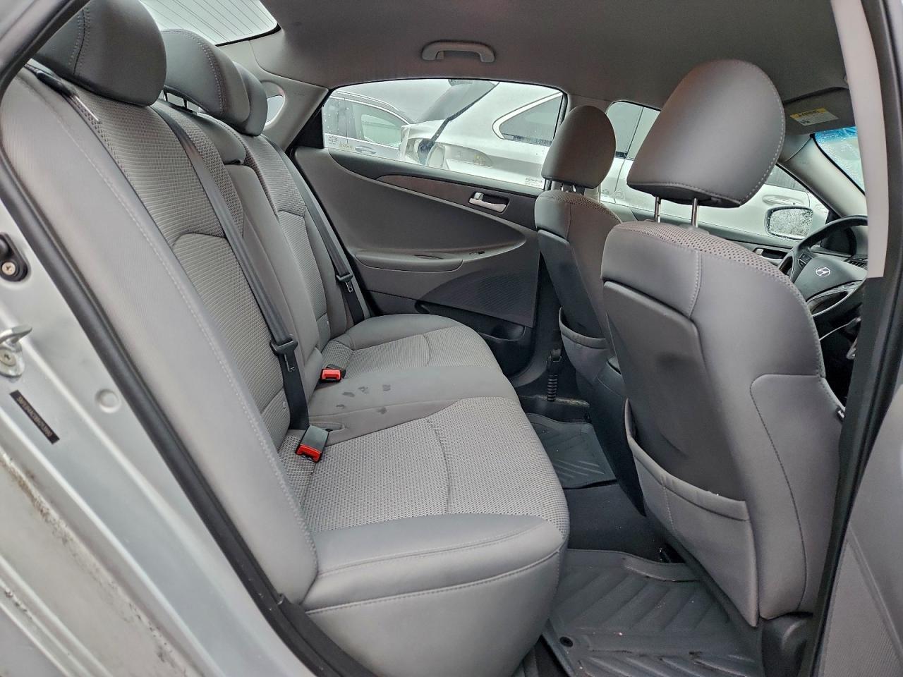 2011 HYUNDAI SONATA