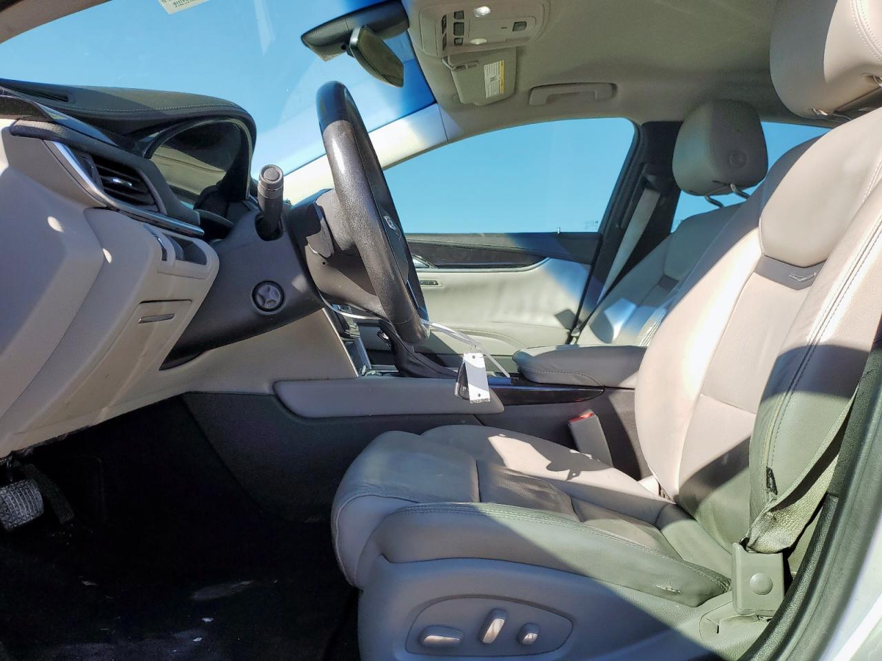 2016 CADILLAC XTS