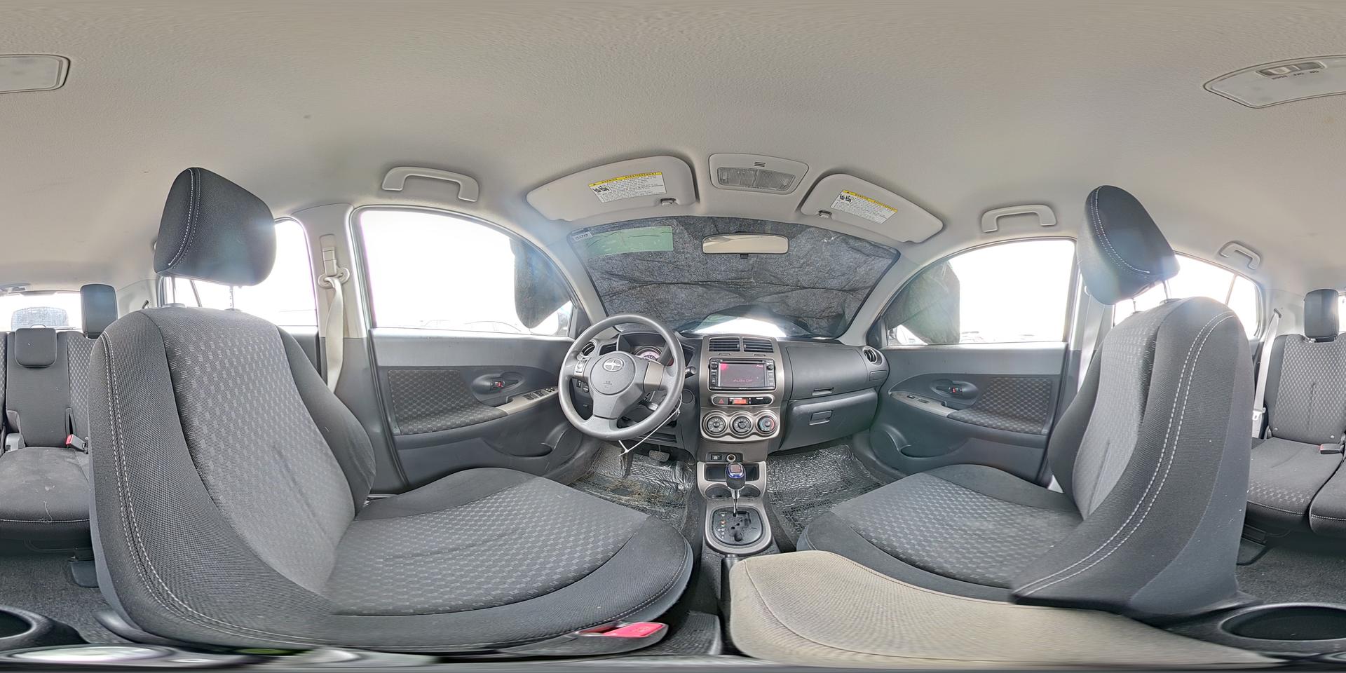 2013 TOYOTA SCION