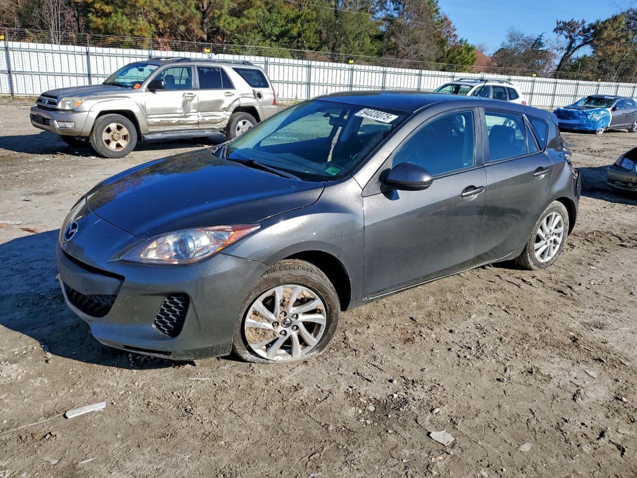 2013 MAZDA 3
