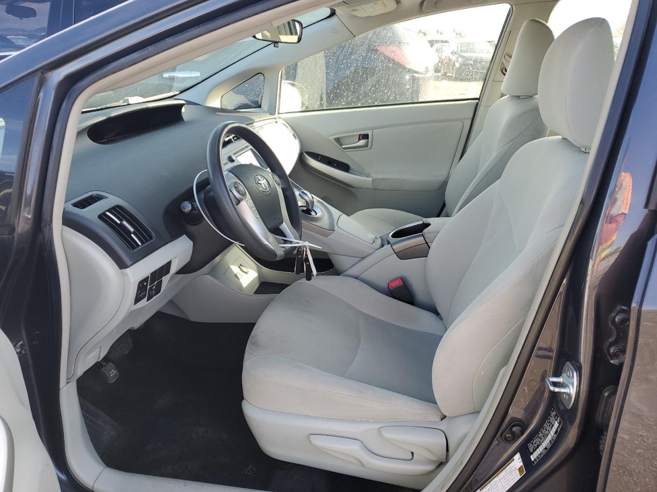 2013 TOYOTA PRIUS