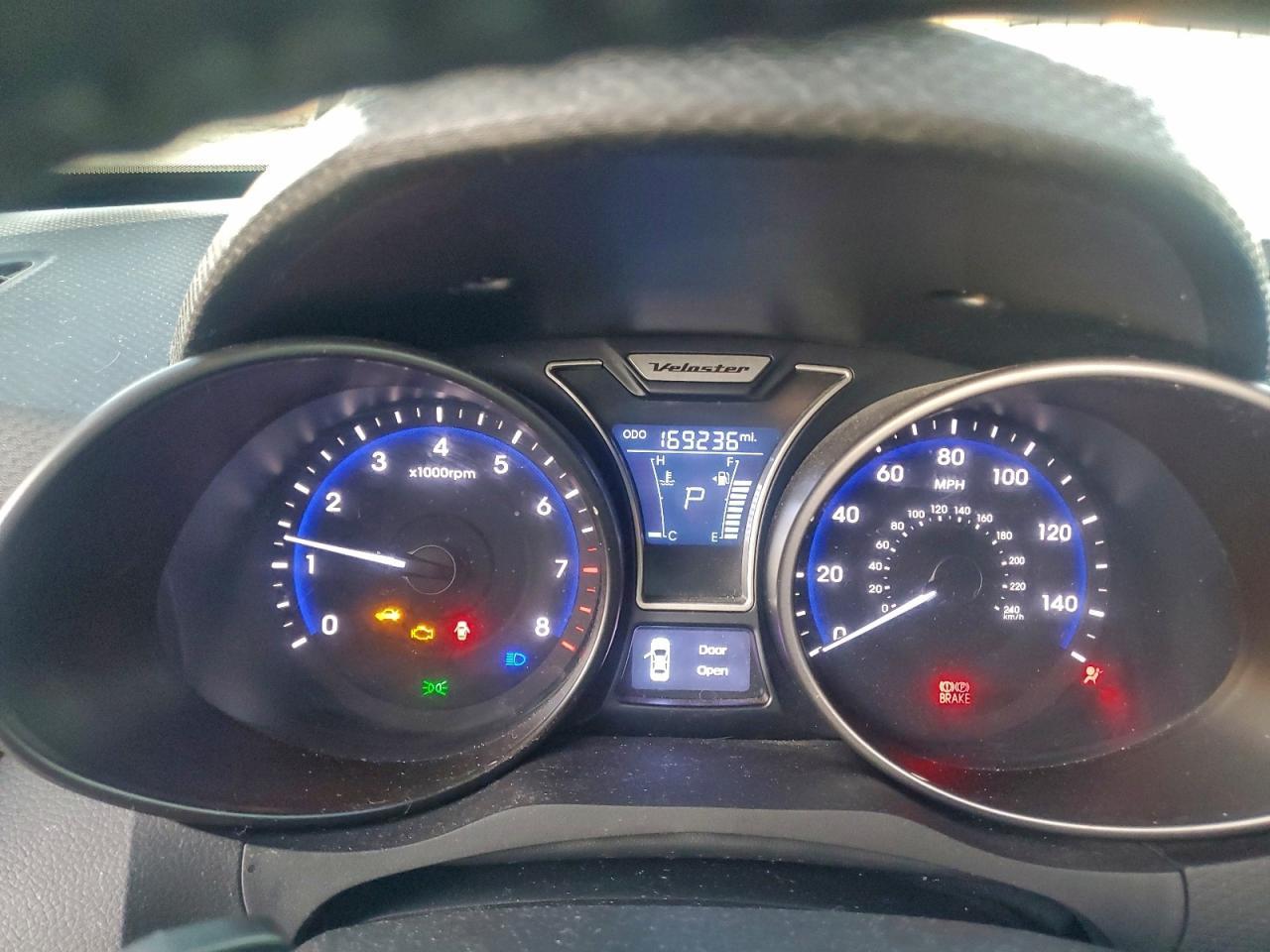 2013 HYUNDAI VELOSTER