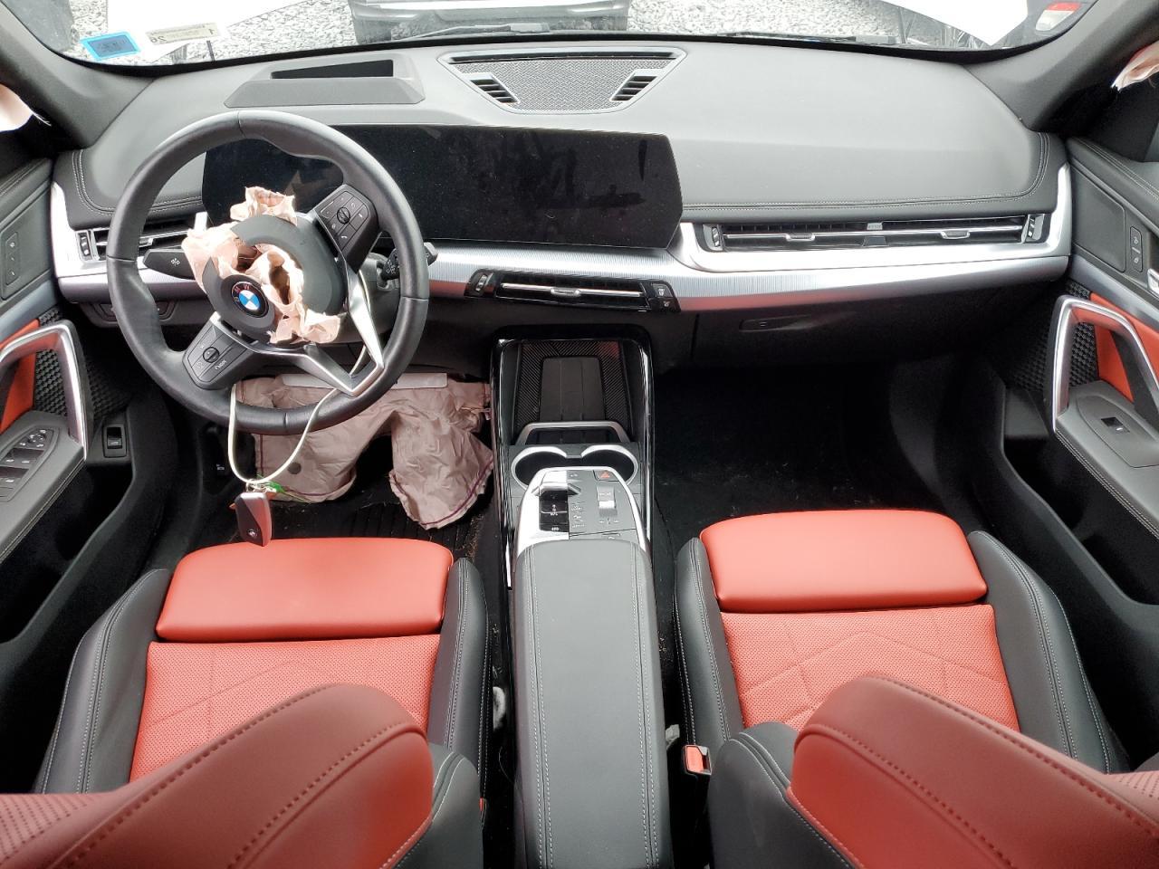 2025 BMW X1