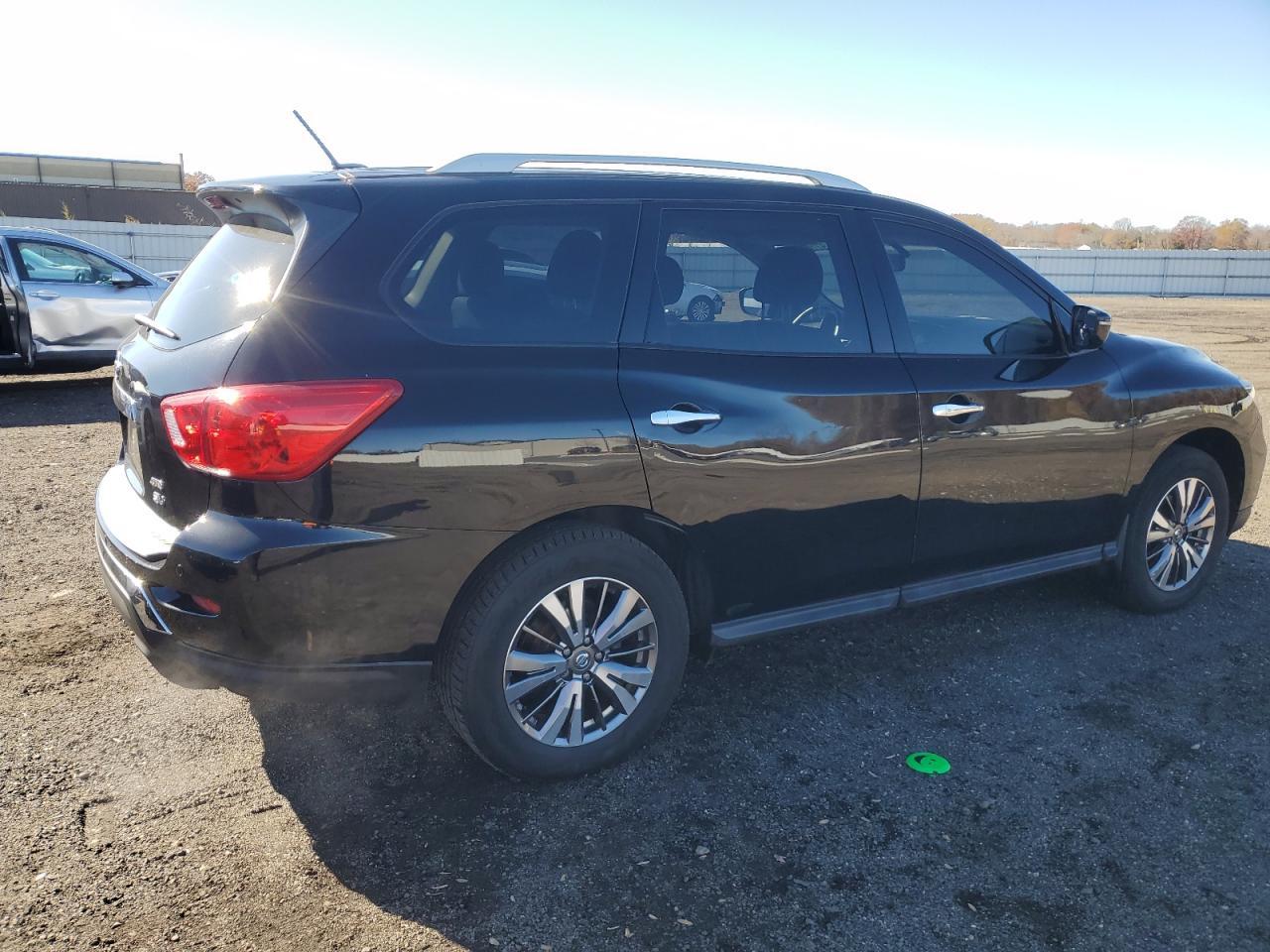 2018 NISSAN PATHFINDER