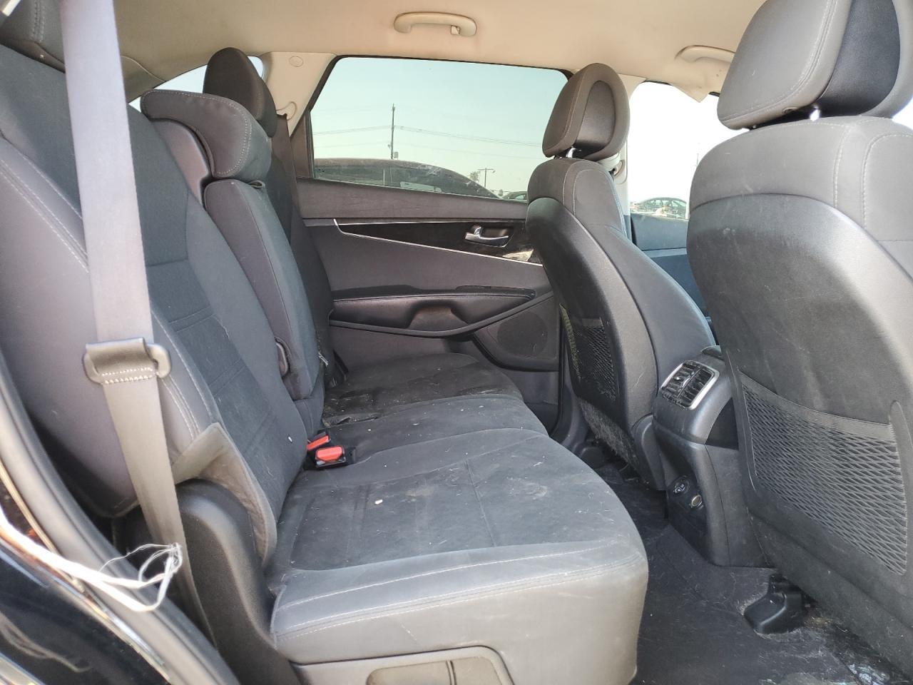 2016 KIA SORENTO