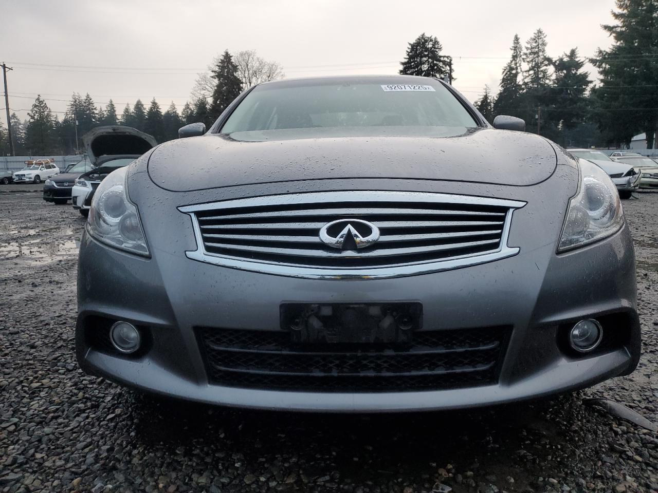 2011 INFINITI G37