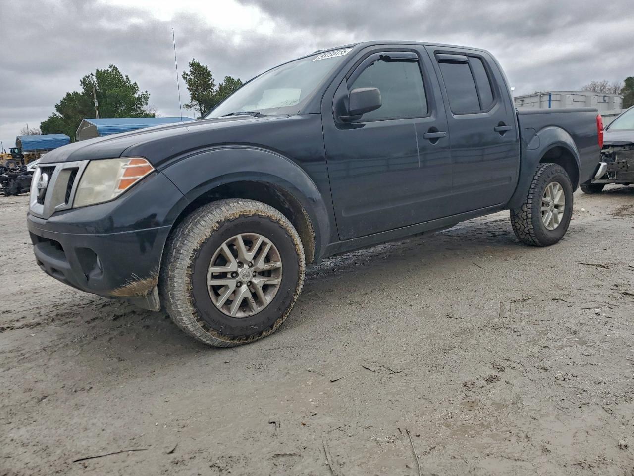 2015 NISSAN Frontier
