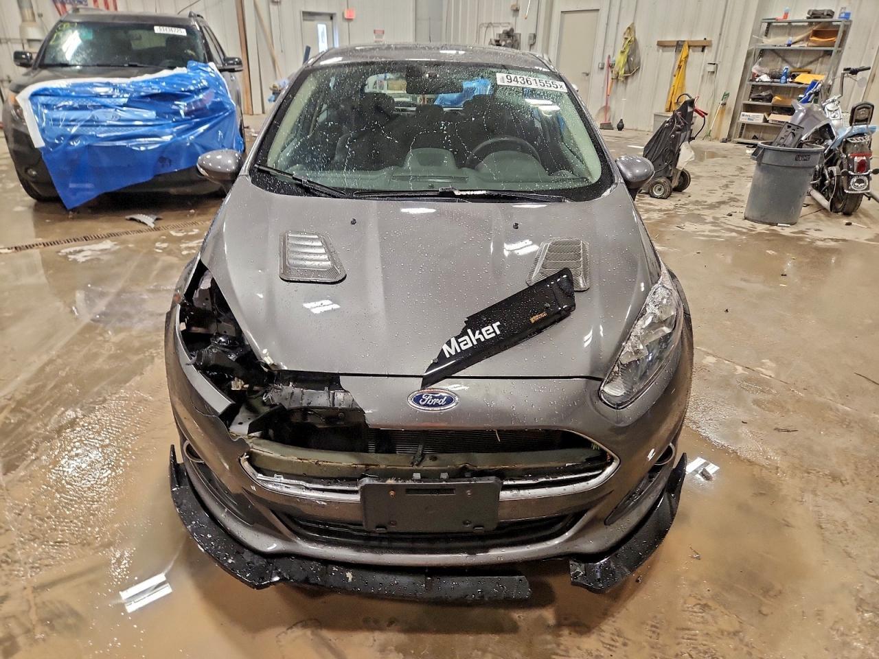 2014 FORD Fiesta