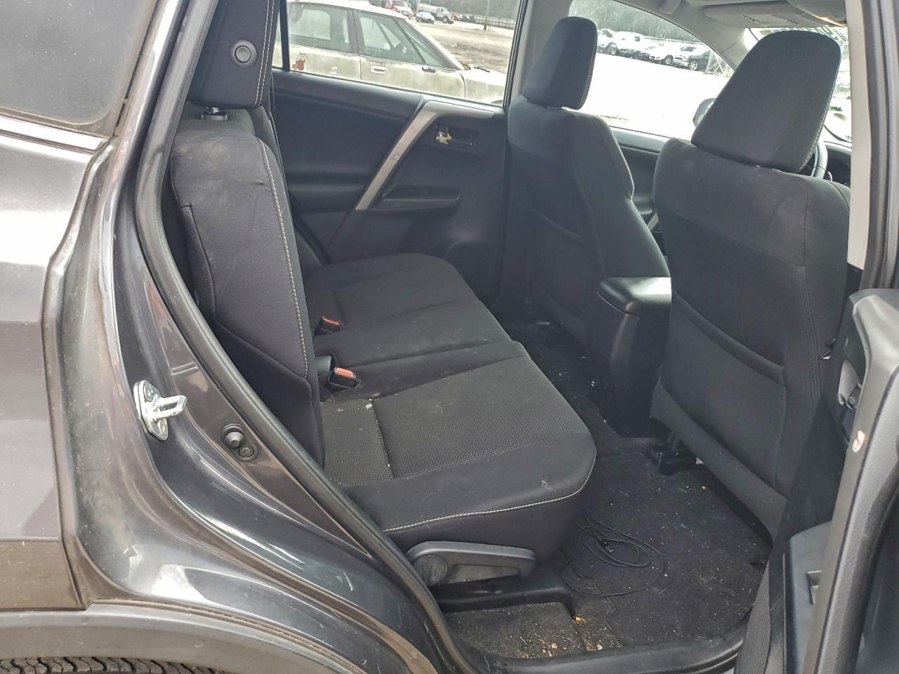 2016 TOYOTA RAV4