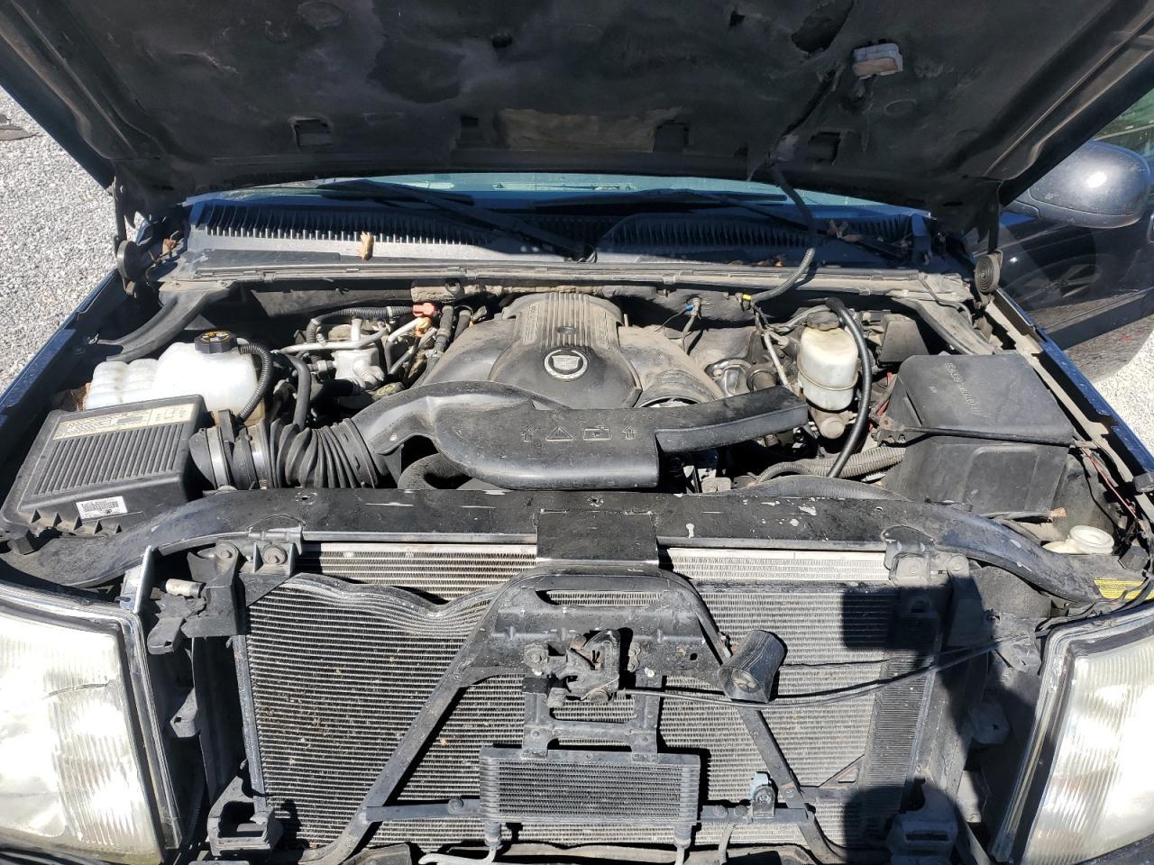 2002 CADILLAC ESCALADE