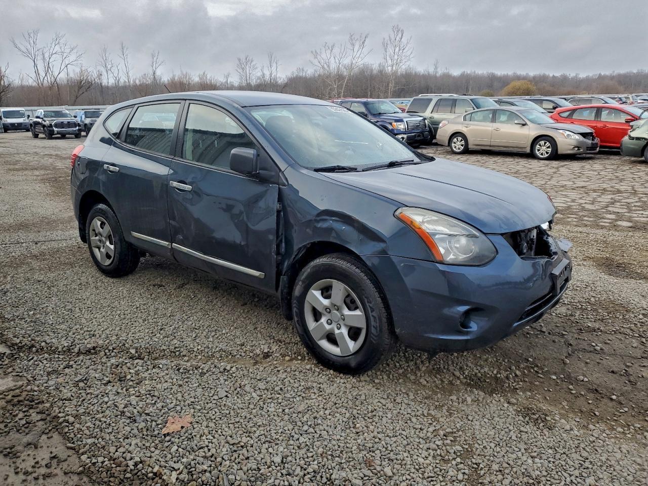 2015 NISSAN ROGUE