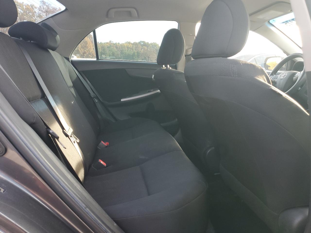 2011 TOYOTA COROLLA