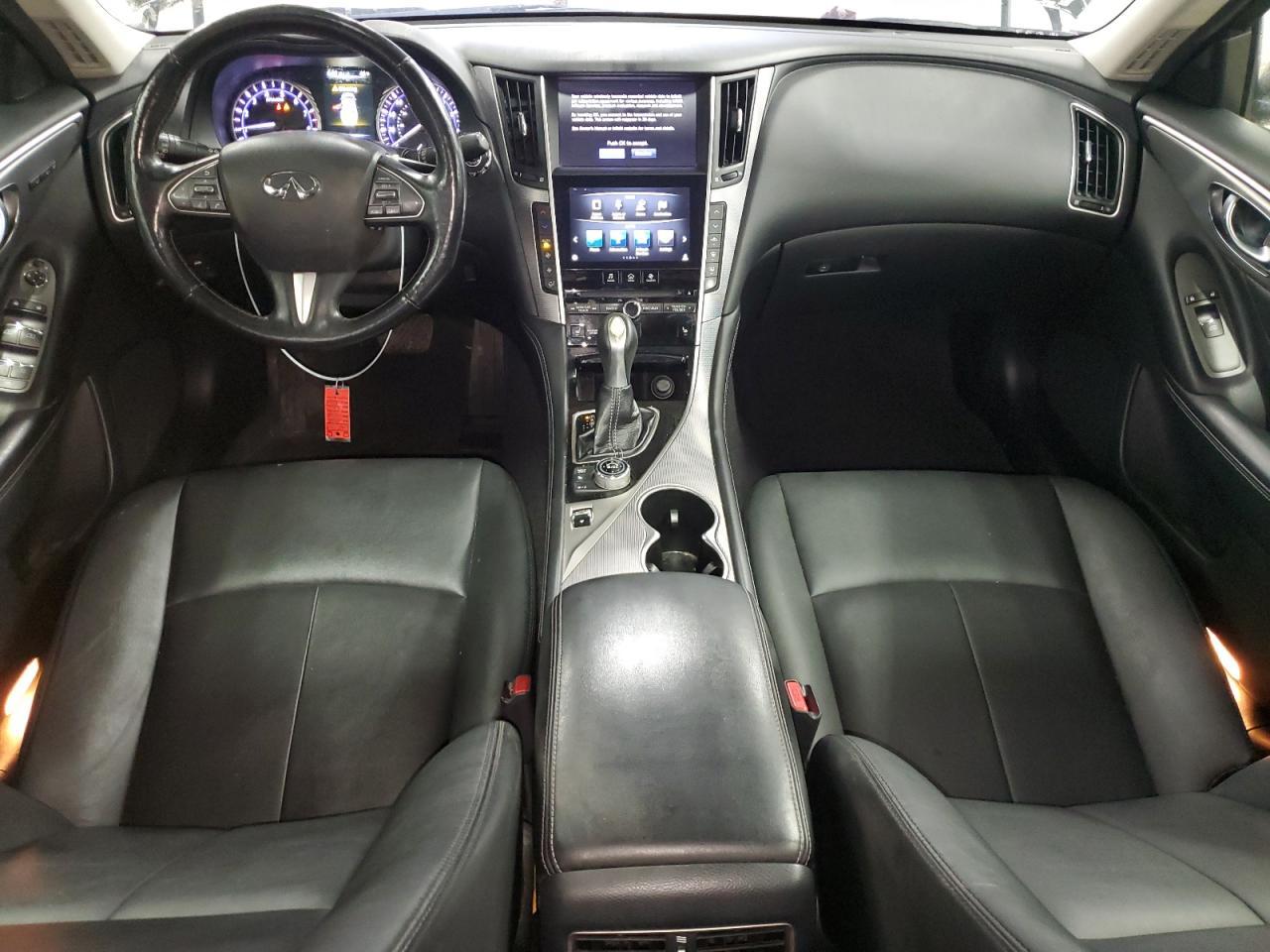 2016 INFINITI Q50