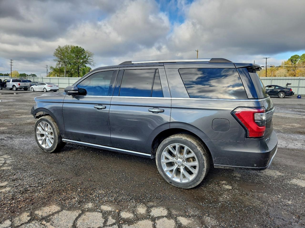 2018 FORD Expedition