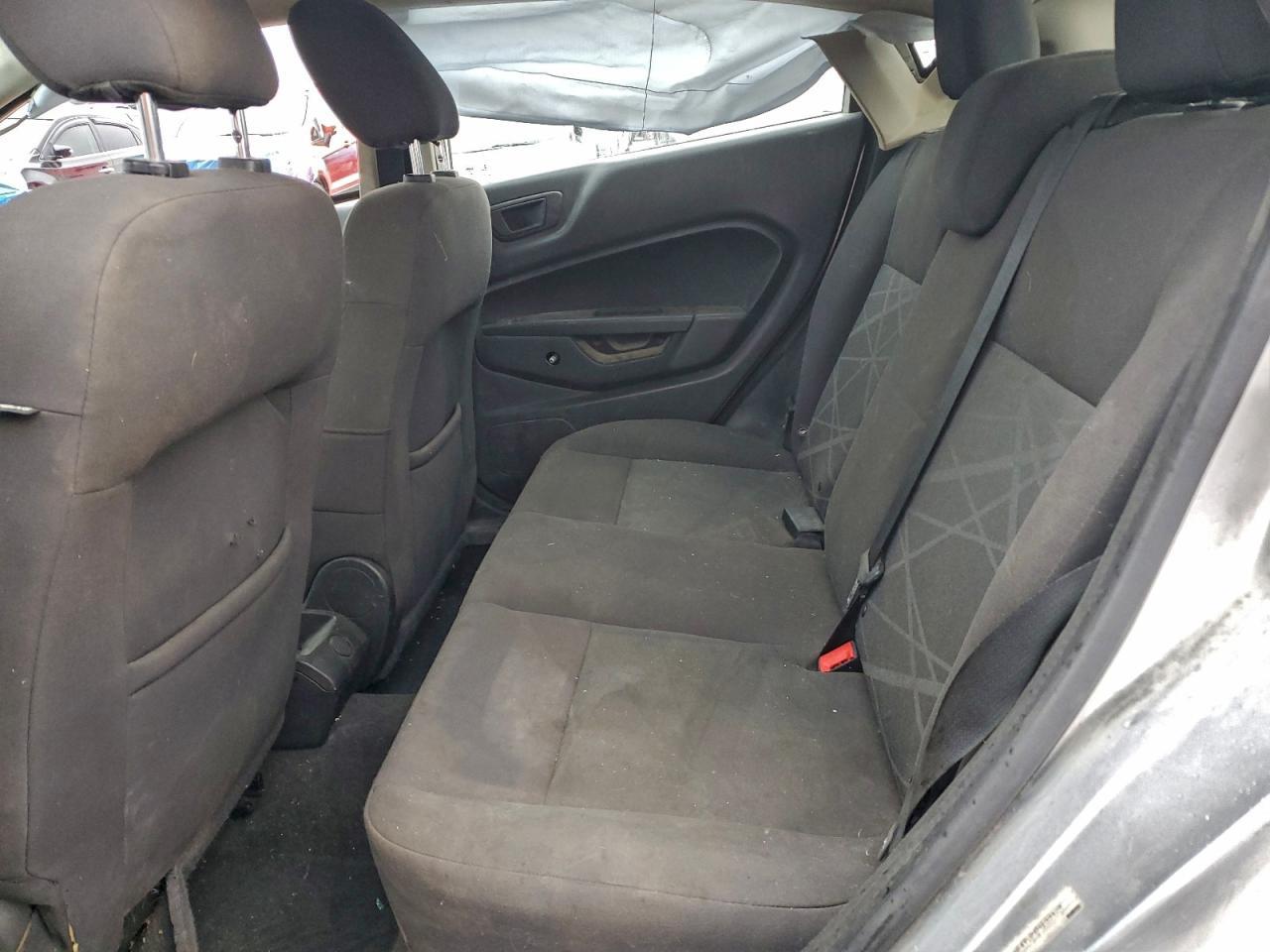 2015 FORD Fiesta