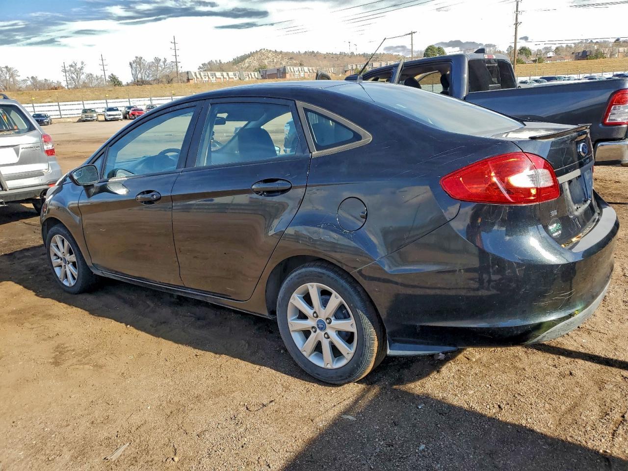 2011 FORD Fiesta