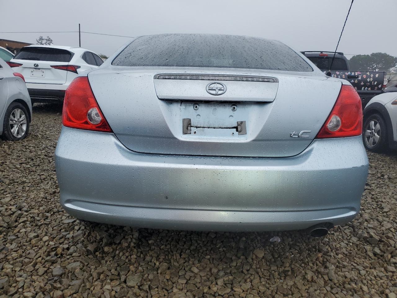 2005 TOYOTA SCION