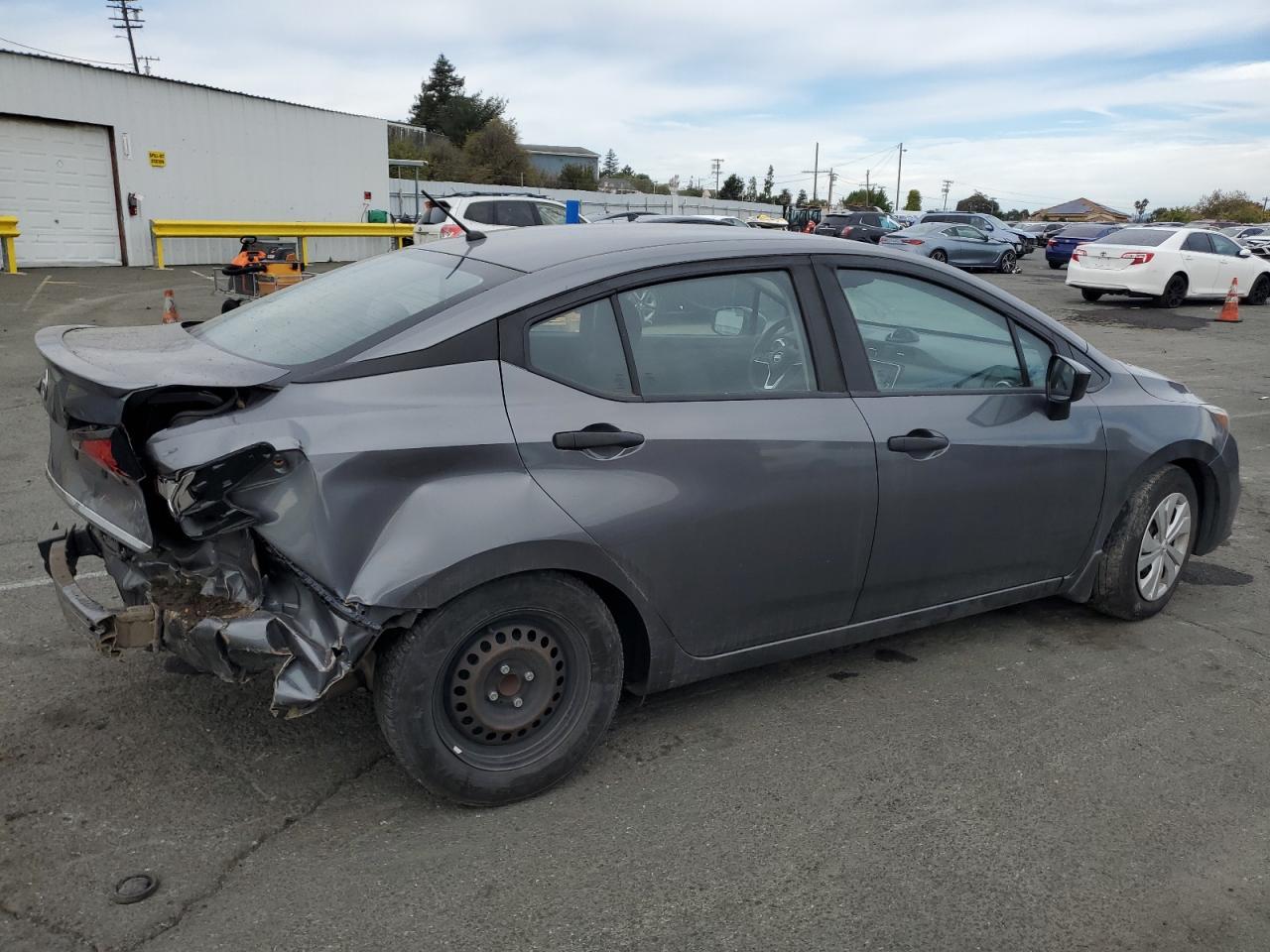 2020 NISSAN VERSA