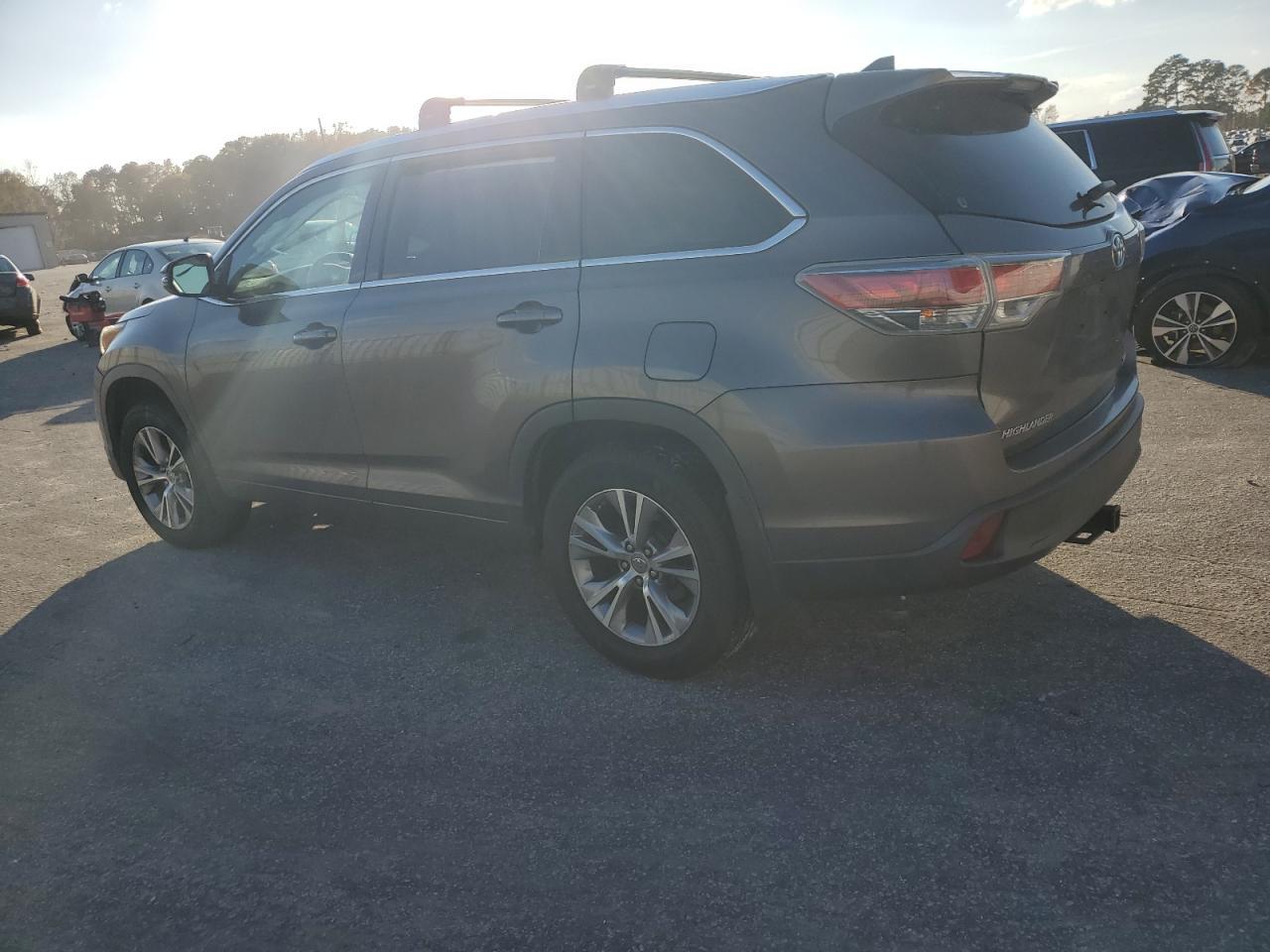 2015 TOYOTA HIGHLANDER