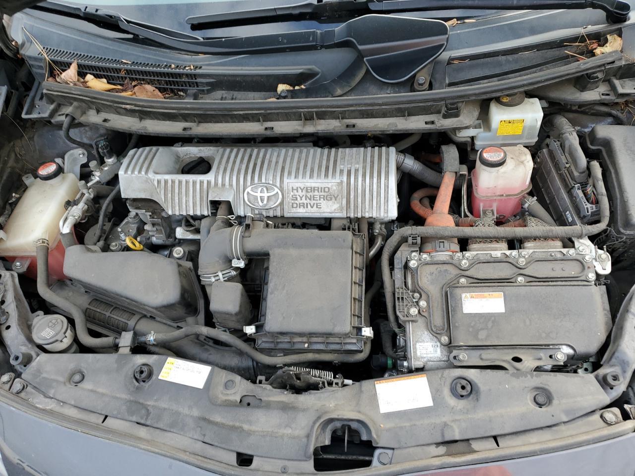 2015 TOYOTA PRIUS
