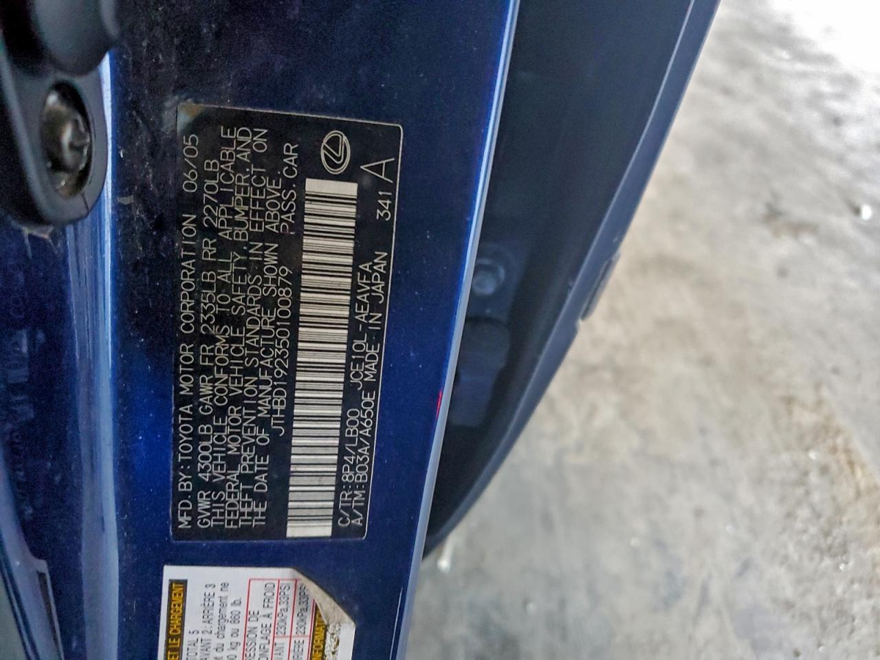 2005 LEXUS IS 300