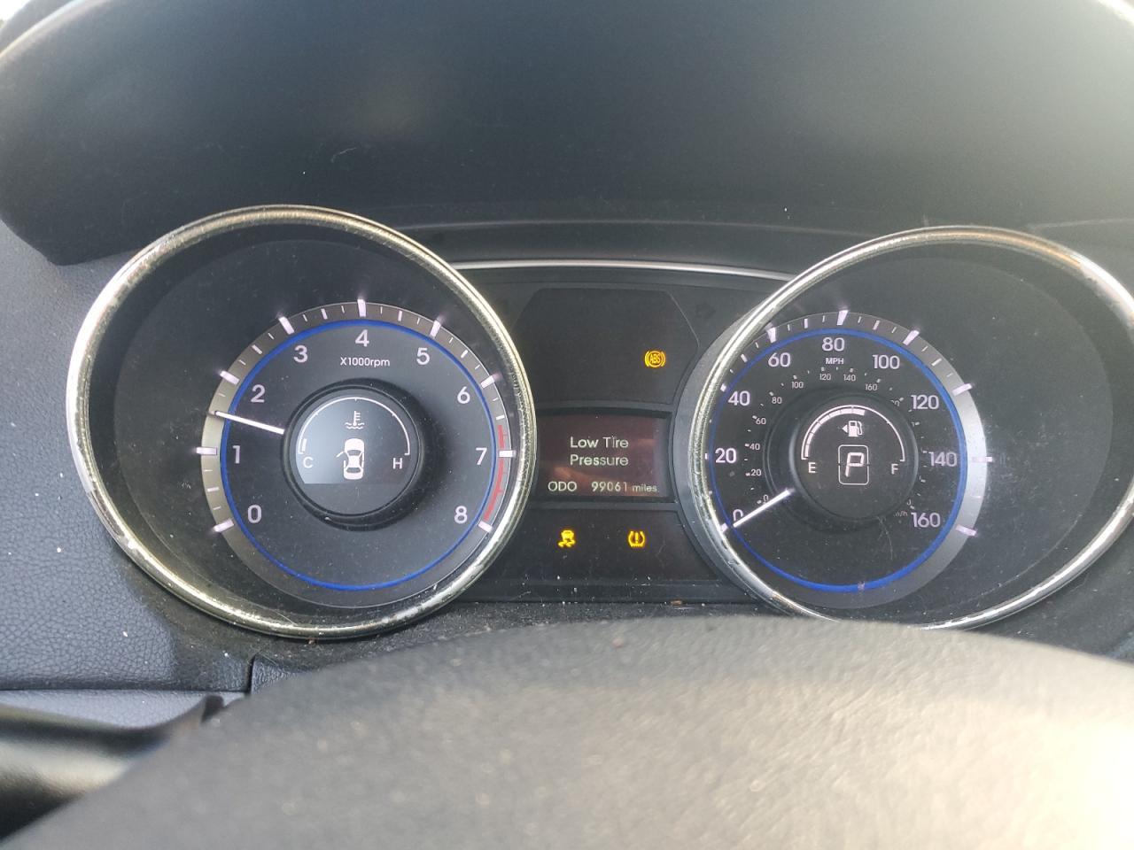 2011 HYUNDAI SONATA