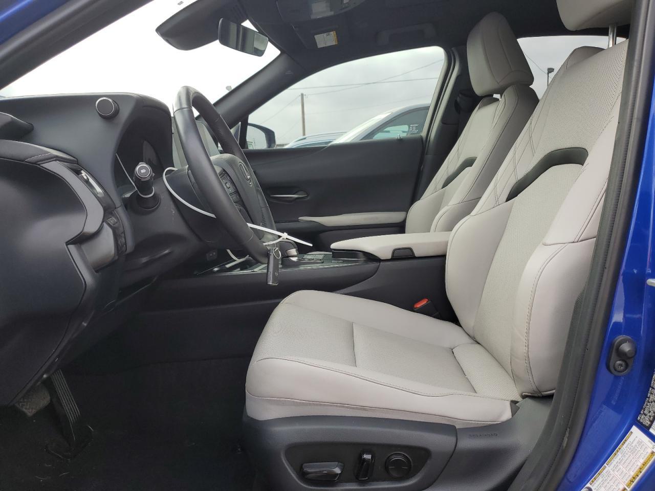 2025 LEXUS UX 300H