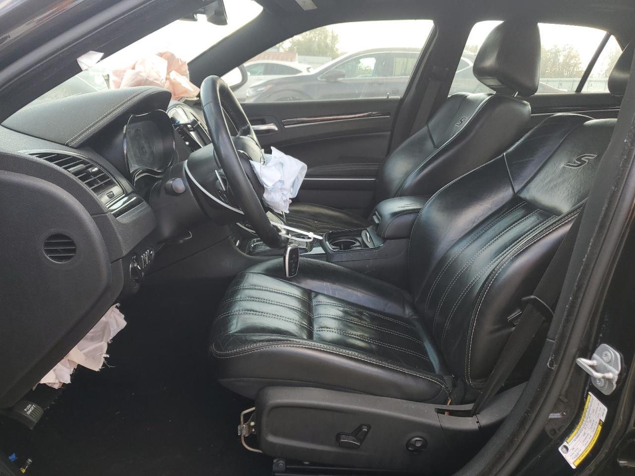 2019 CHRYSLER 300
