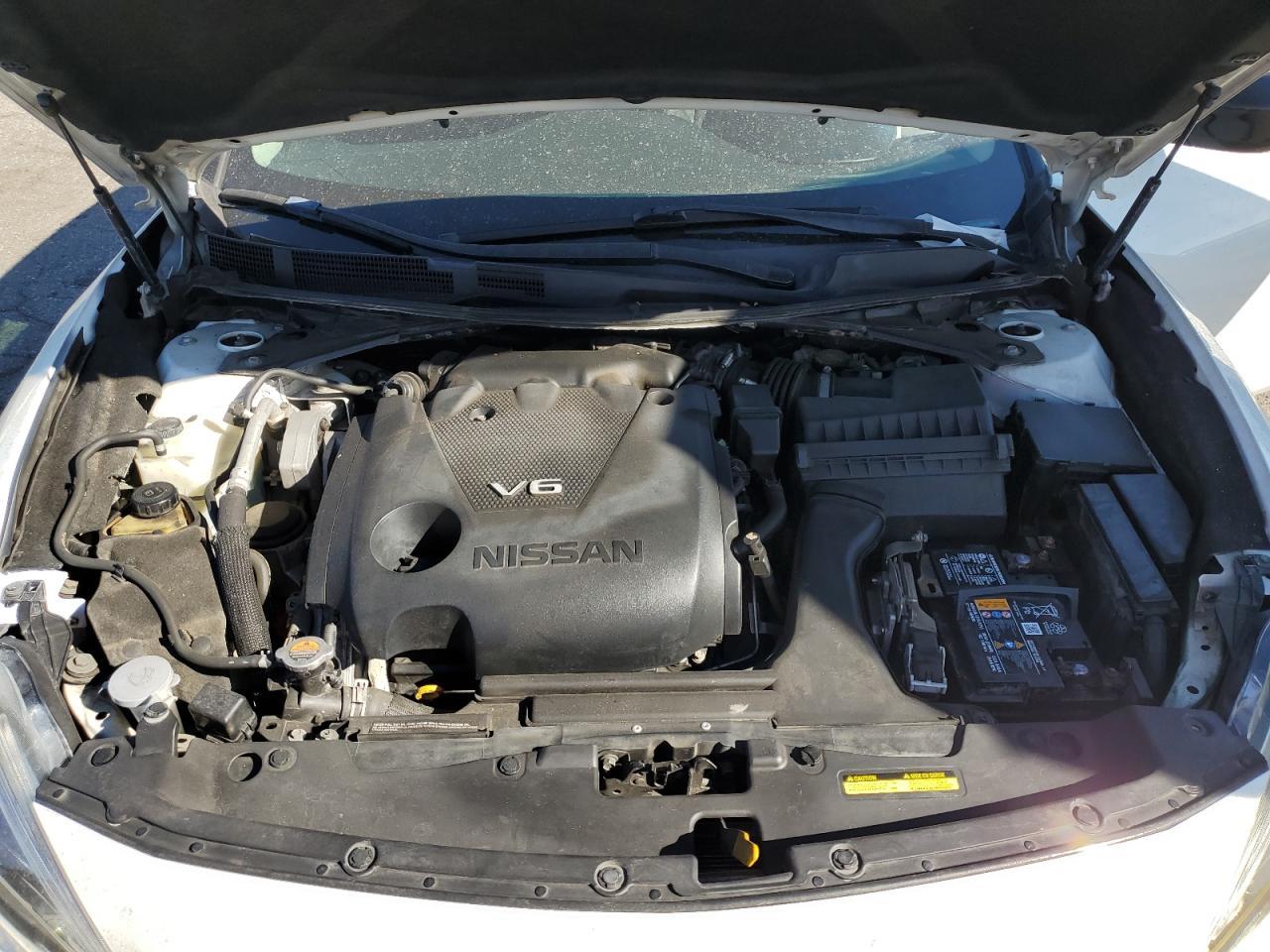 2017 NISSAN Maxima