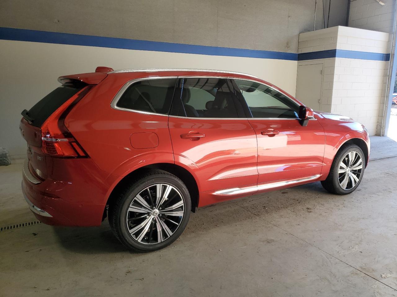 2023 VOLVO XC60