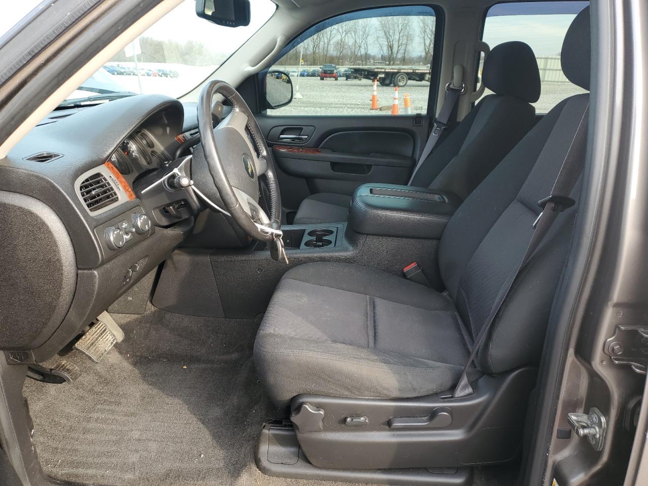 2011 CHEVROLET Suburban
