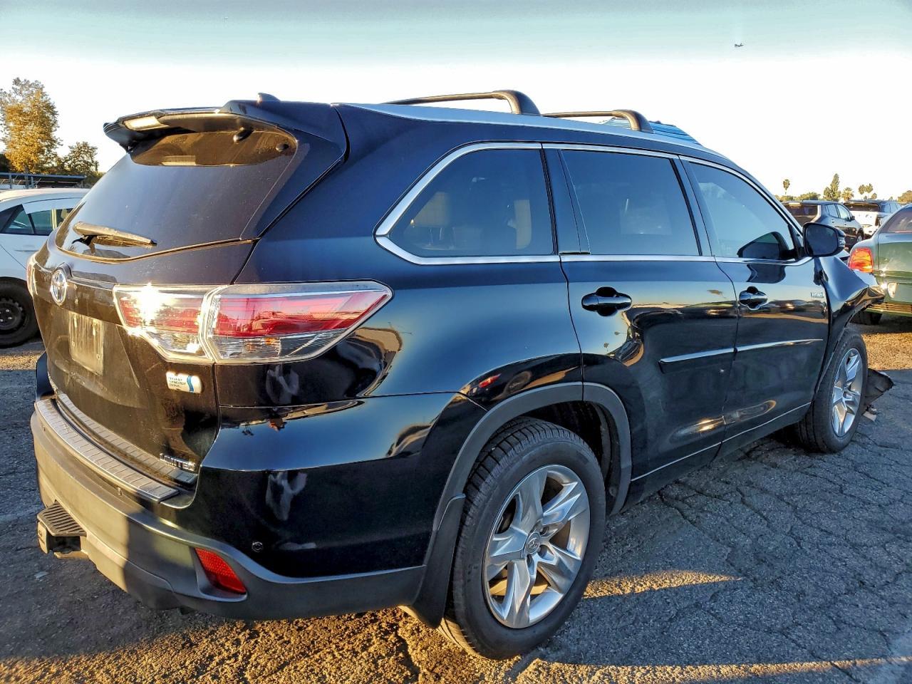 2015 TOYOTA Highlander Hybrid
